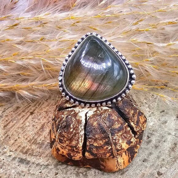 Nature Labradorite Triangular Shape 925 Ring ( Size 10) - Picture 2 of 10